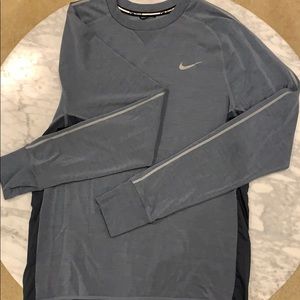 Nike Long Sleeve T